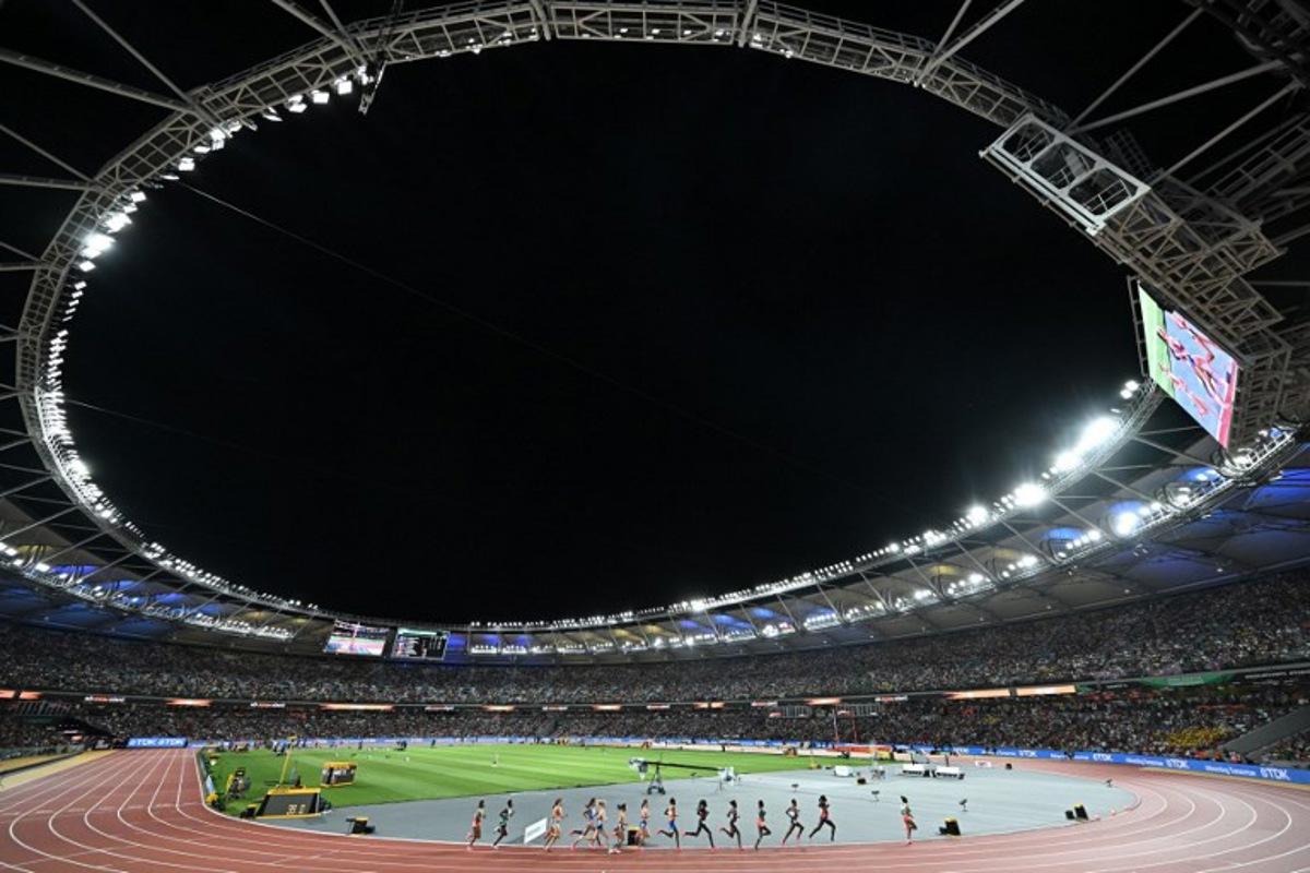 Athletes compete in the women's 5000m final during the World Athletics Championships at the National Athletics Centre in Budapest on August 26, 2023.  Attila KISBENEDEK / AFP
