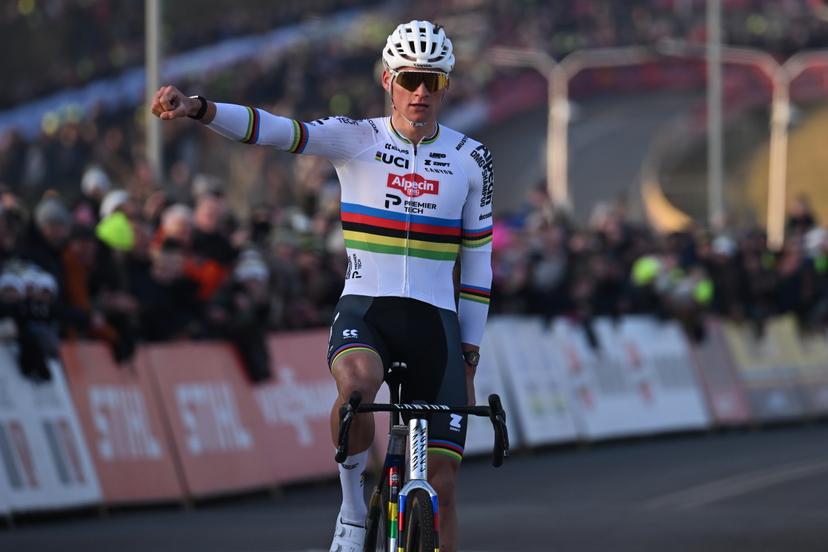 Dutch Mathieu Van Der Poel celebrates as he crosses the finish line to win the men's elite race at the World Cup cyclocross cycling event in Hoogerheide, Netherlands, stage 12 (out of 12) of the UCI World Cup cyclocross competition, Sunday 25 January 2026. BELGA PHOTO LUC CLAESSEN