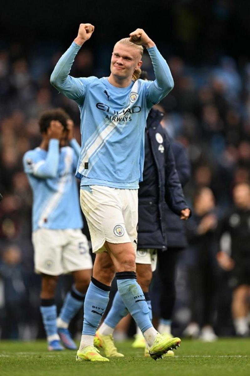Manchester City's Norwegian striker #09 Erling Haaland reacts following the English Premier League football match between Manchester City and Everton at the Etihad Stadium in Manchester, north west England, on October 18, 2025.  Oli SCARFF / AFP
