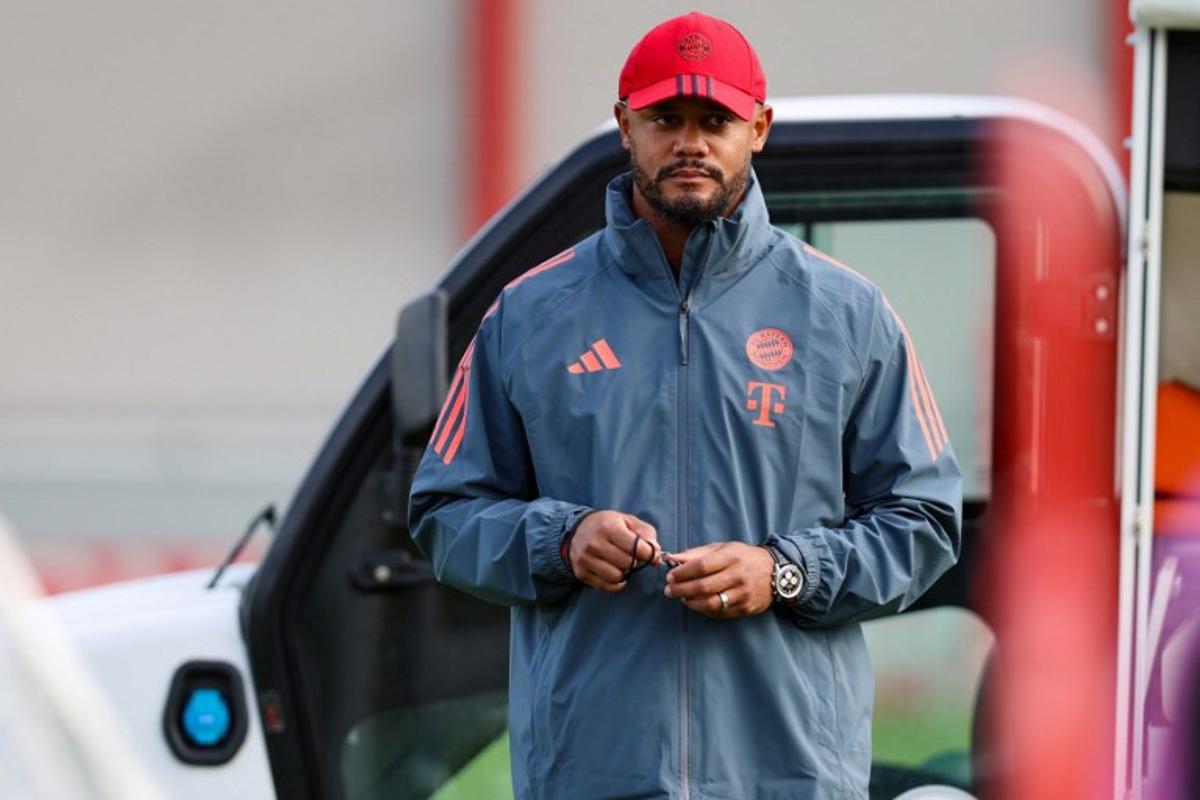 Bayern Munich's Belgian head coach Vincent Kompany attends a training session on October 21, 2025 in Munich, southern Germany, on the eve of the the UEFA Champions League football match between FC Bayern Munich (GER) and Club Brugge (BEL).  Alexandra BEIER / AFP