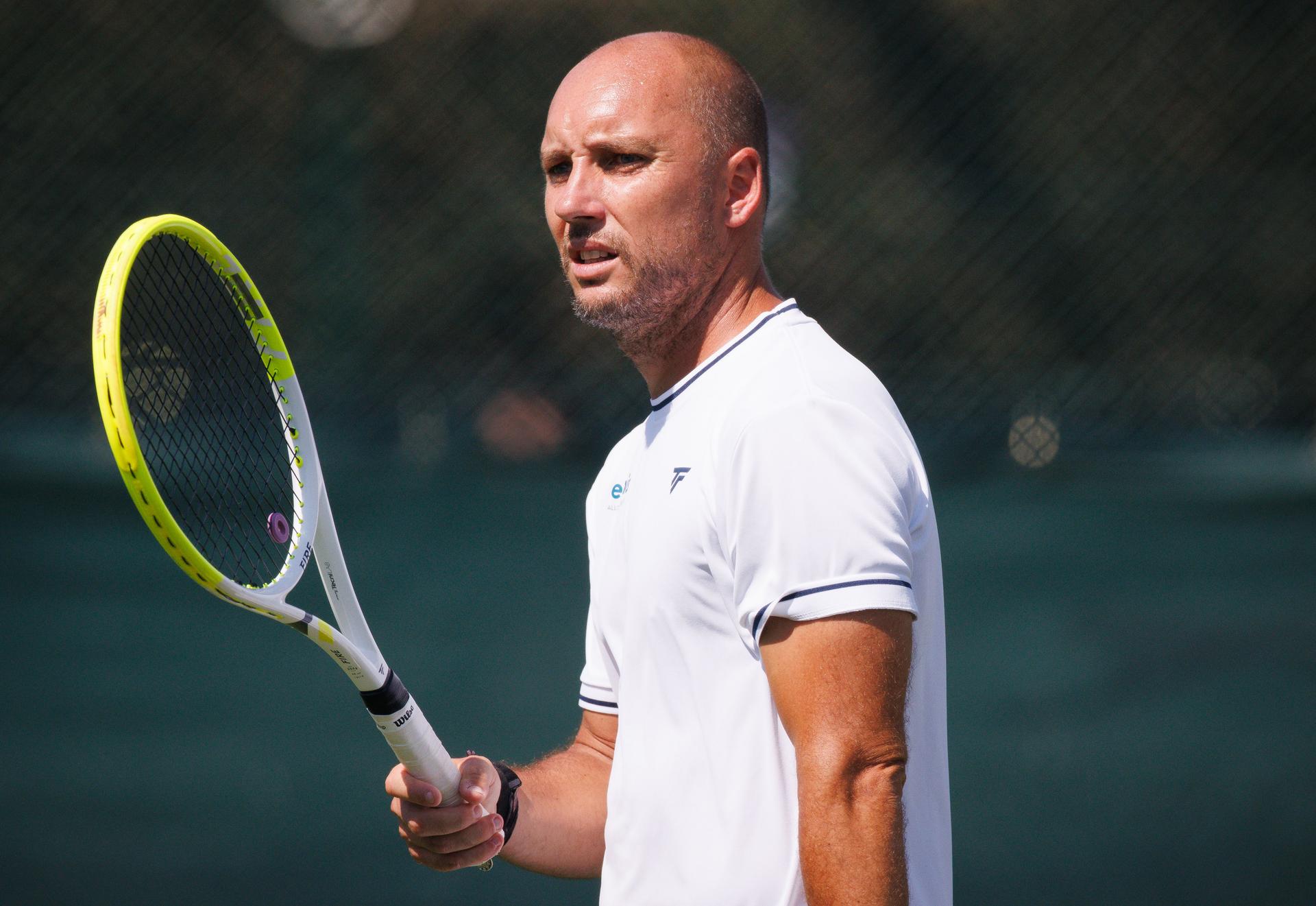 Collignon's coach Steve Darcis and pictured during the afternoon training session the preparations ahead of the Wimbledon grand slam tennis tournament in London, Britain, Friday 26 June 2026. The main tournament is starting on Monday 29th June. BELGA PHOTO BENOIT DOPPAGNE
