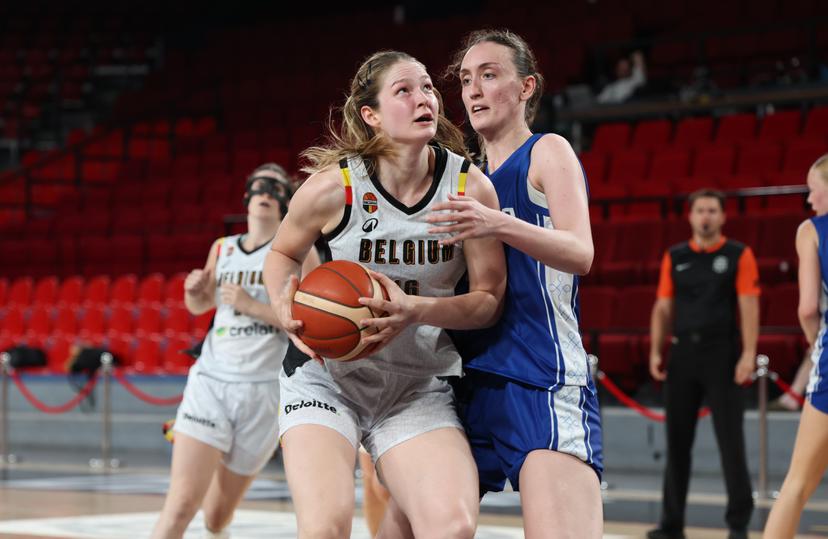 Belgium's Laura Vilcinskas and Young Finland Syla fight for the ball during a DHL Youth Day game between the Be Gold Cats and Young Finland team, in Charleroi, on Friday 26 June 2026. The Be Gold project aims to ensure a long-term transition by recruiting the best young athletes of the U18 and U20 teams into the Belgian Cats squad on the road to the 2028 and 2032 Olympic games. BELGA PHOTO VIRGINIE LEFOUR