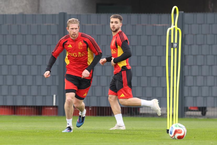Belgium's Kevin De Bruyne and Belgium's Nicolas Raskin pictured during a training session of the Red Devils, the Belgian national soccer team, in Tubize on Tuesday 24 March 2026. The team is preparing for its friendly games against the United States and Mexico. These games are preparation games of the 2026 World Cup. BELGA PHOTO BRUNO FAHY