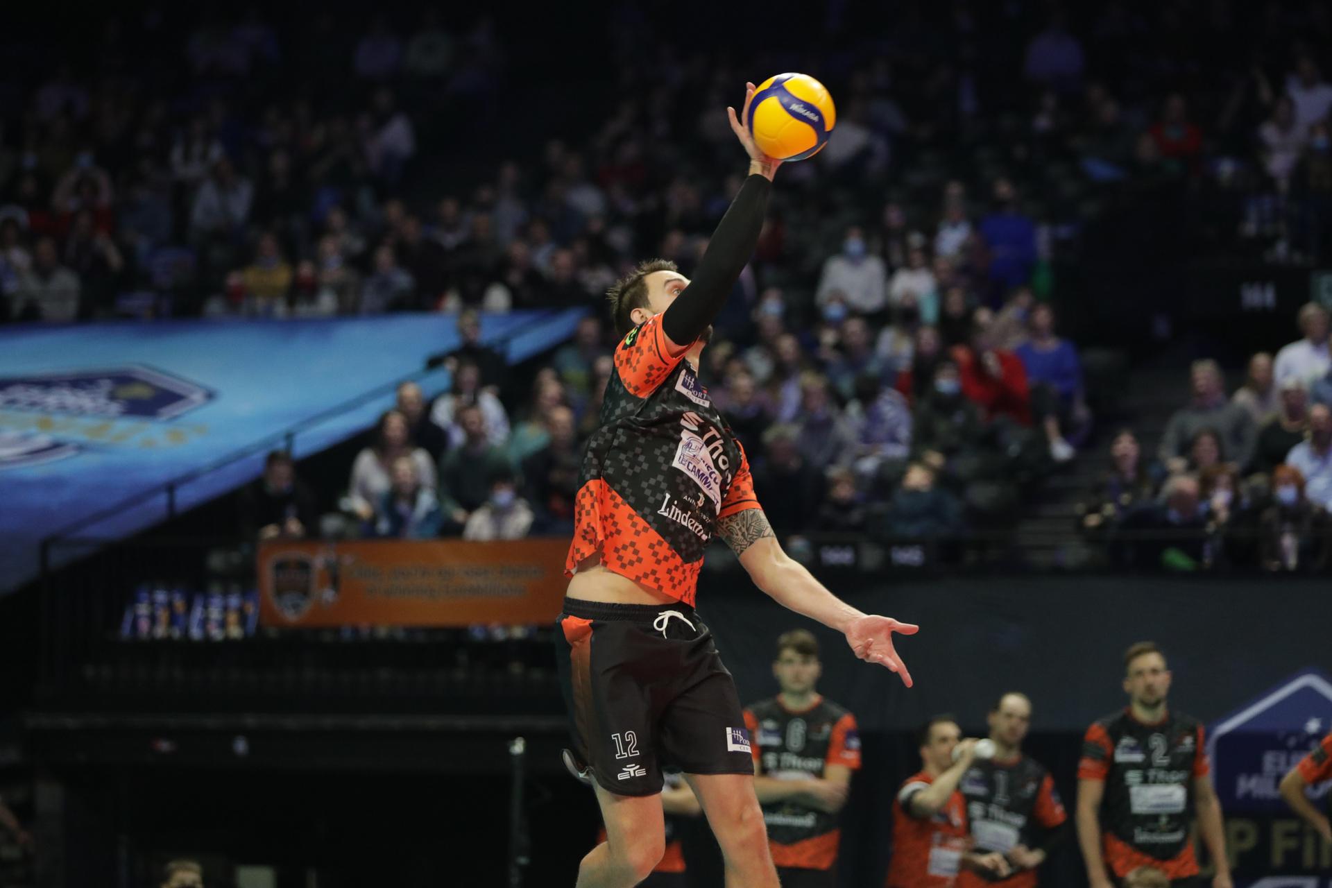 Aalst's Simon Van De Voorde pictured during the match between Caruur Volley Gent and Lindemans Aalst, the final match in the men Belgian volleyball cup competition, Sunday 27 February 2022 in Merksem, Antwerp. BELGA PHOTO MARIJN DE KEYZER