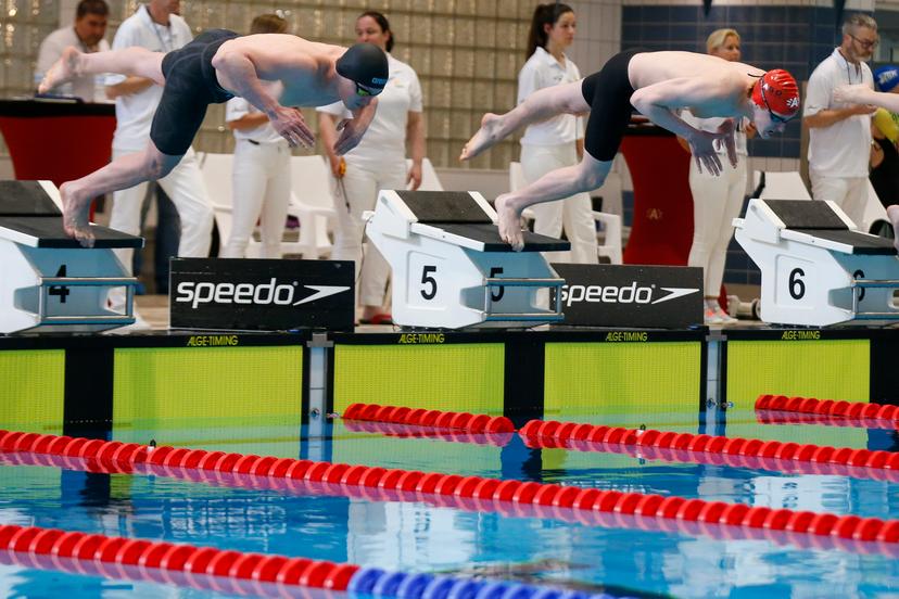 Noah De Schryver and Kasper Tanghe pictured during the Belgian Swimming Championships, Sunday 24 April 2022 in Antwerp. BELGA PHOTO NICOLAS MAETERLINCK