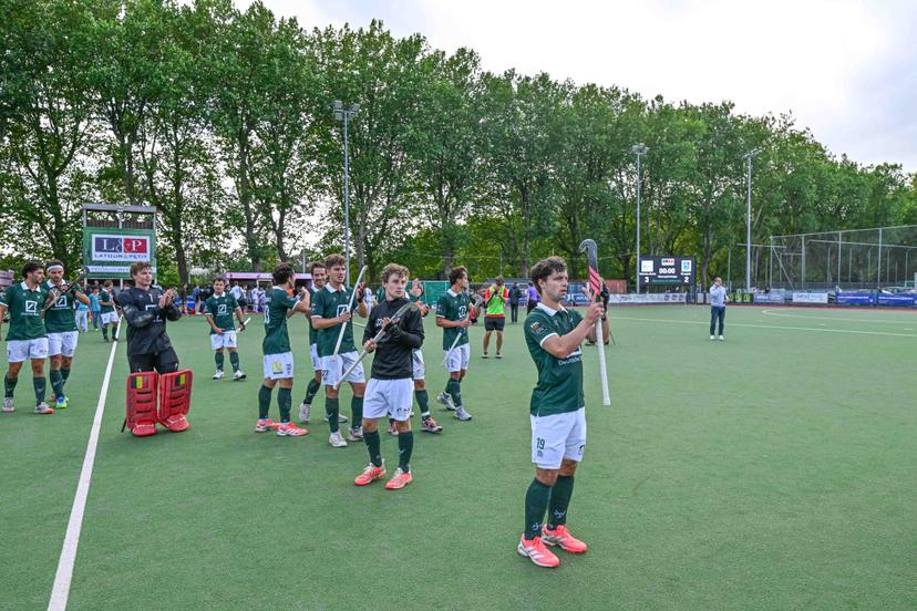 WatDucks' players celebrate after winning a hockey game between Waterloo Ducks and Braxgata, Sunday 20 September 2026 in Waterloo, on day 1 of the Belgian first division hockey championship.  BELGA PHOTO EMILE WINDAL