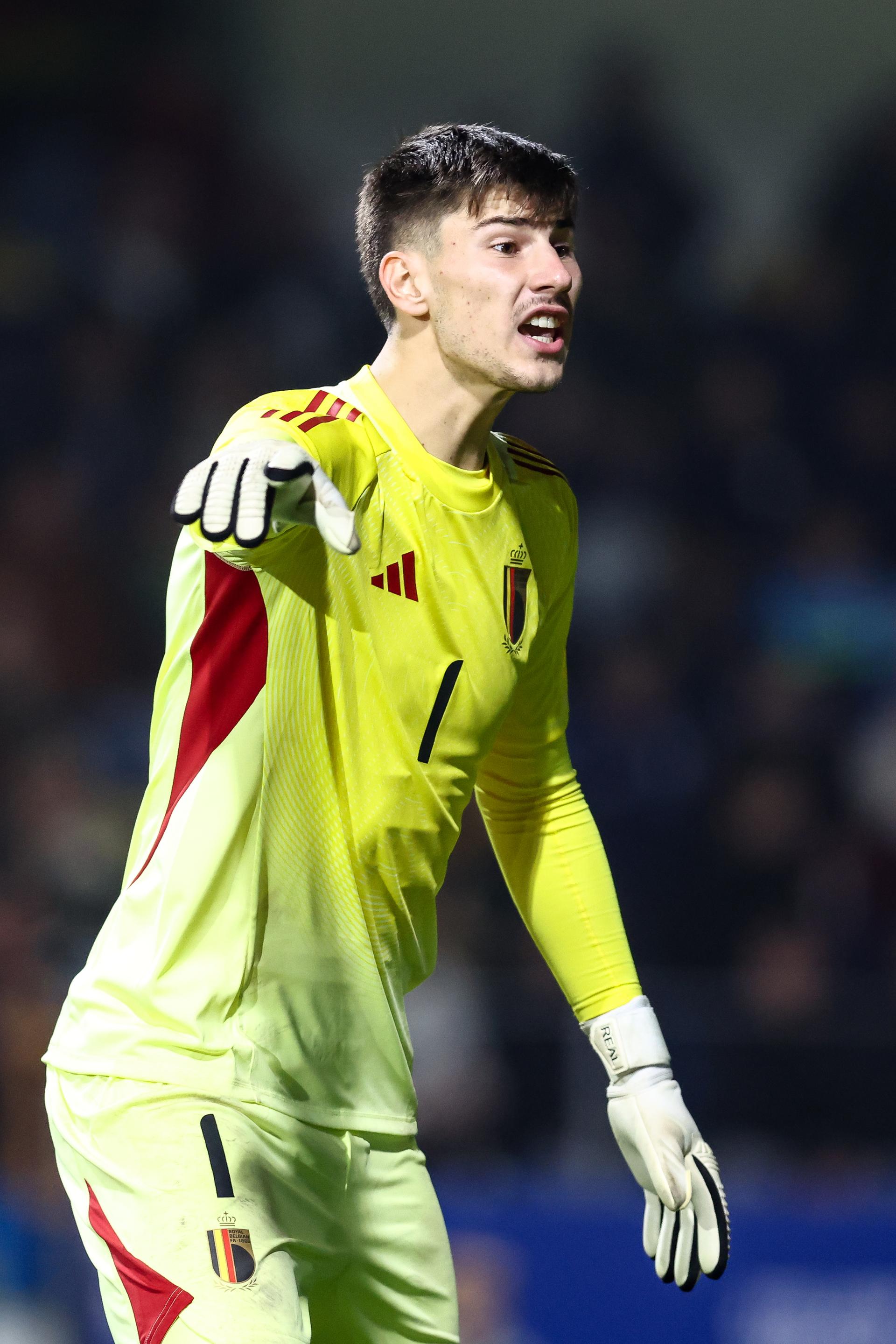 Belgium's goalkeeper Mike Penders pictured during a soccer game between the U21 youth team of the Belgian national team Red Devils and the U21 of Denmark, in Westerlo, on Tuesday 14 October 2025, game 3 (out of 8) of the qualifications for the 2027 UEFA European Under21 Championship. BELGA PHOTO BRUNO FAHY