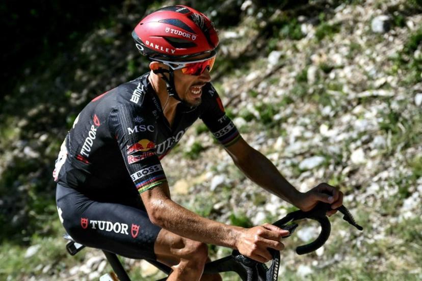 Tudor Pro Cycling Team's French rider Julian Alaphilippe cycles in the ascent of Mont Ventoux during the 16th stage of the 112th edition of the Tour de France cycling race, 171.5 km between Montpellier and Mont Ventoux, southern France, on July 22, 2025.  Marco BERTORELLO / AFP
