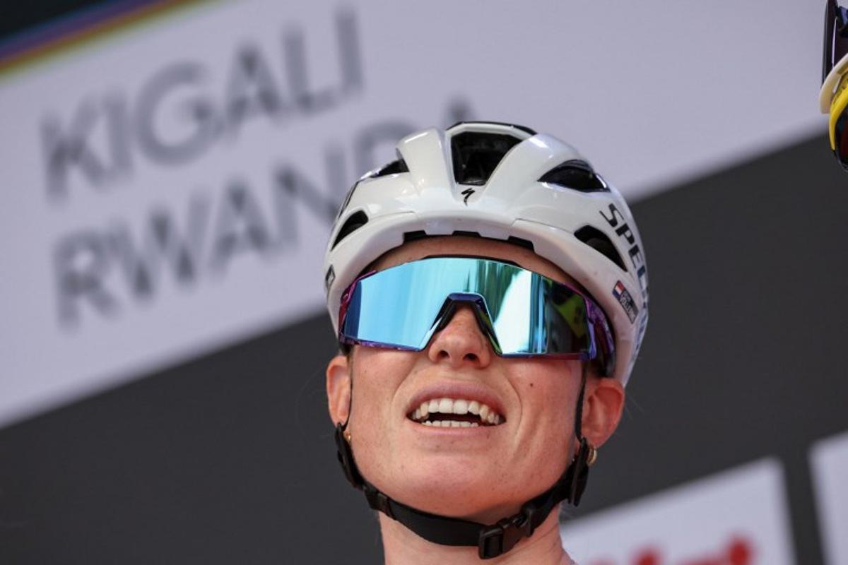 Ducth rider Demi Vollering looks on ahead of the women's Elite road race cycling event during the UCI 2025 Road World Championships, in Kigali, on September 27, 2025.  Anne-Christine POUJOULAT / AFP