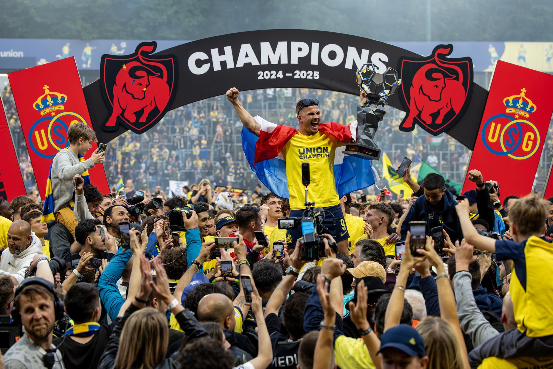 Union's Franjo Ivanovic celebrate after winning a soccer match between Royale Union Saint-Gilloise and KAA Gent, Sunday 25 May 2025 in Brussels, on day 10 (out of 10) of the Champions' Play-offs of the 2024-2025 'Jupiler Pro League' first division of the Belgian championship. BELGA PHOTO DAVID PINTENS
