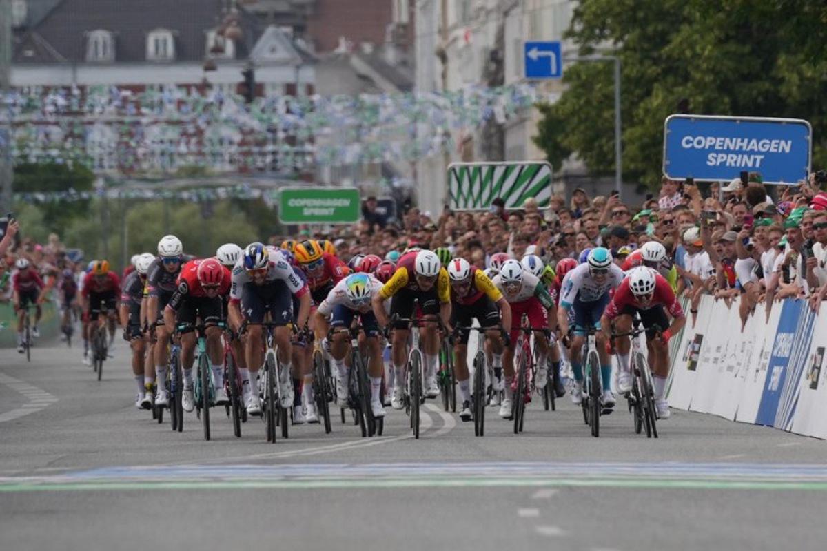 Belgium's Jordi Meeus competes on the last meters to win the men's World Tour race Copenhagen Sprint from Roskilde to Copenhagen on June 22, 2025.   Ida Marie Odgaard / Ritzau Scanpix / AFP