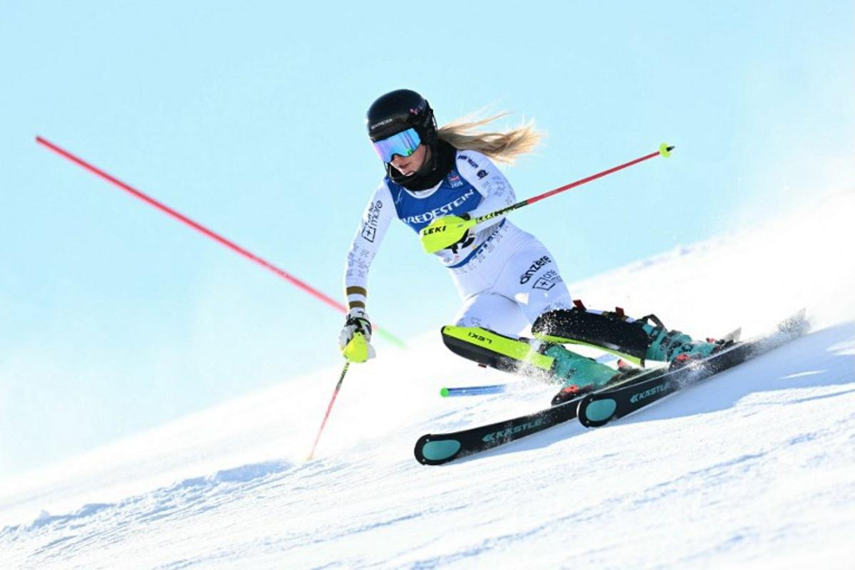 Belgium's Axelle Mollin competes in the first run of the Women's Slalom event of the Saalbach 2025 FIS Alpine World Ski Championships in Hinterglemm on February 15, 2025.  Fabrice COFFRINI / AFP