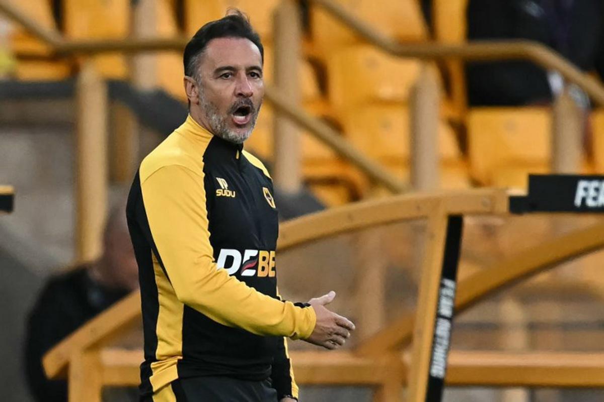 Wolverhampton Wanderers' Portuguese head coach Vitor Pereira gestures on the touchline during the English League cup second round football match between Wolverhampton Wanderers and West Ham United at the Molineux stadium in Wolverhampton, central England on August 26, 2025.  Paul ELLIS / AFP