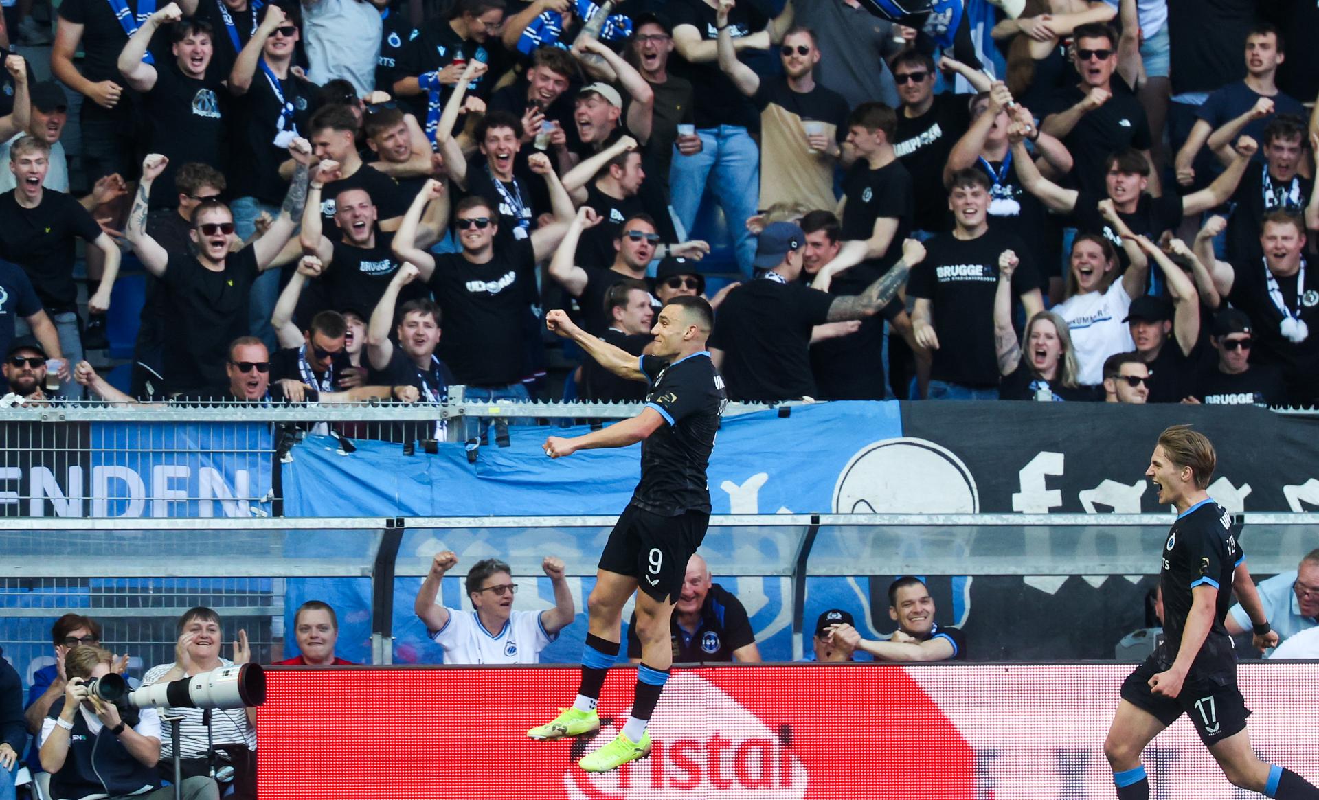 Club's Ferran Jutgla celebrates after scoring during a soccer match between KRC Genk and Club Brugge, Sunday 11 May 2025 in Genk, on day 8 (out of 10) of the Champions' Play-offs of the 2024-2025 'Jupiler Pro League' first division of the Belgian championship. BELGA PHOTO VIRGINIE LEFOUR