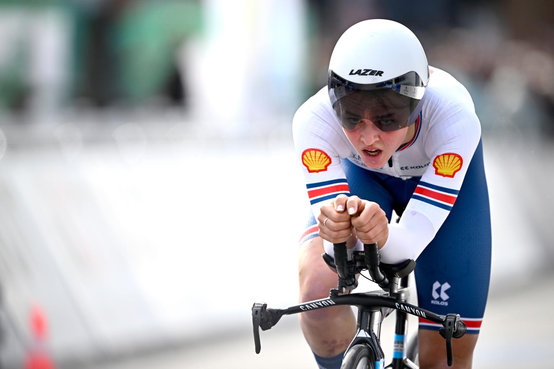 Winner British Cat Ferguson crosses the finish line of the Junior Women individual time trial race at the 2024 UCI Road and Para-Cycling Road World Championships, Tuesday 24 September 2024, in Zurich, Switzerland. The Worlds are taking place from 21 to 29 September. BELGA PHOTO JASPER JACOBS