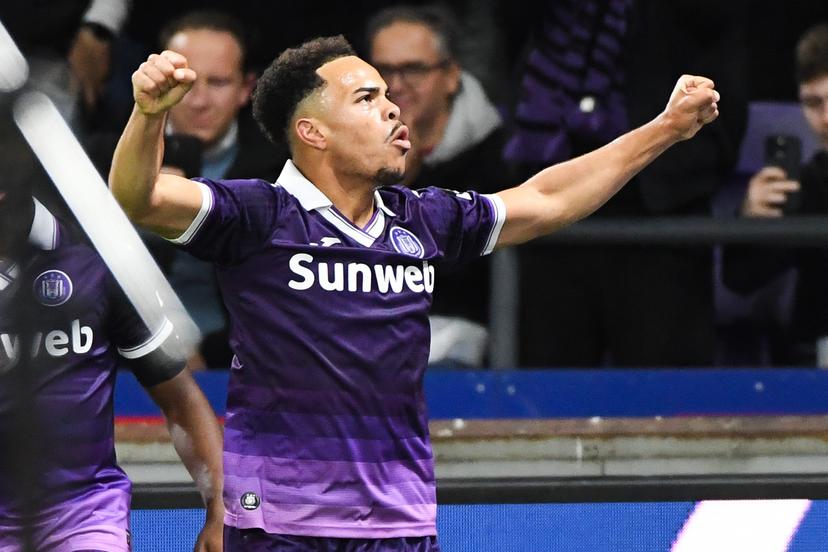 Anderlecht's Mario Stroeykens celebrates after scoring during a soccer match between RSC Anderlecht and KAA Gent, Tuesday 23 September 2025 in Anderlecht, a postponed game of day 5 of the 2025-2026 'Jupiler Pro League' first division of the Belgian championship. BELGA PHOTO JILL DELSAUX