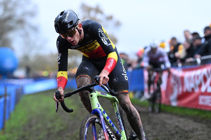 Belgian Thibau Nys pictured in action during the men elite race of the 'Flandriencross' cyclocross cycling event, stage 3/8 in the 'X20 Badkamers Trofee' competition, Sunday 16 November 2025 in Hamme. BELGA PHOTO DAVID PINTENS