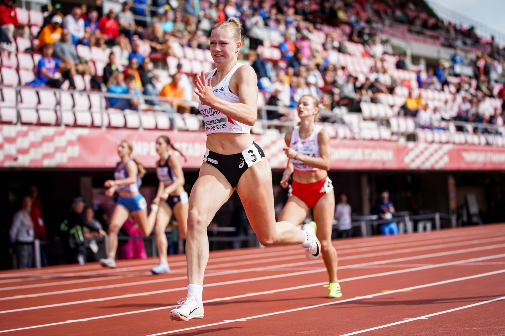 Belgian Lauren Petroci-Coninx pictured in action during the women's 200m race, and she qualified for the semifinal at the European Athletics U20 Championships, in Tampere, Finland, Friday 08 August 2025. The European U20 championships take place from 07 to 10 August.  BELGA PHOTO COEN SCHILDERMAN