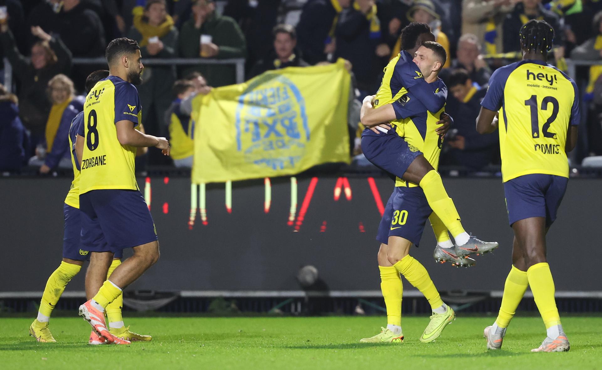 Union's Ousseynou Niang celebrates after scoring during a soccer match between Royale Union Saint-Gilloise and Sporting Charleroi, Saturday 18 October 2025 in Brussels, on day 11 of the 2025-2026 'Jupiler Pro League' first division of the Belgian championship. BELGA PHOTO VIRGINIE LEFOUR