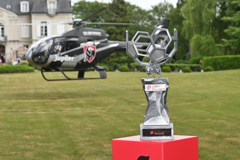 the take-off of a helicopter in Gent that will transport the champion's trophy to the winning team of the 2024-2025 'Jupiler Pro League' first division of the Belgian championship, on . BELGA PHOTO JONAS ROOSENS