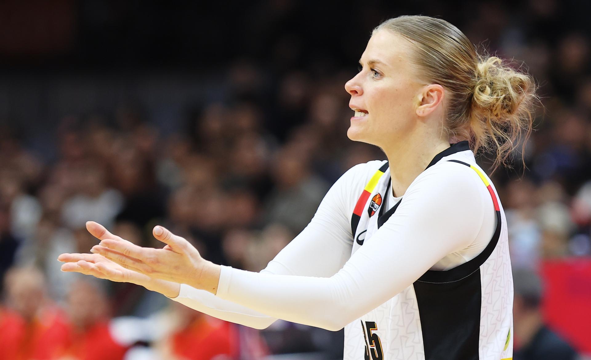 Belgium's Julie Vanloo gestures during a basket game between China and Belgium's national team Belgian Cats, in Wuhan, China, on Thursday 12 March 2026, the second game (out of 5) of the qualifications phase for the World Cup Basket tournament. BELGA PHOTO NIKOLA KRSTIC