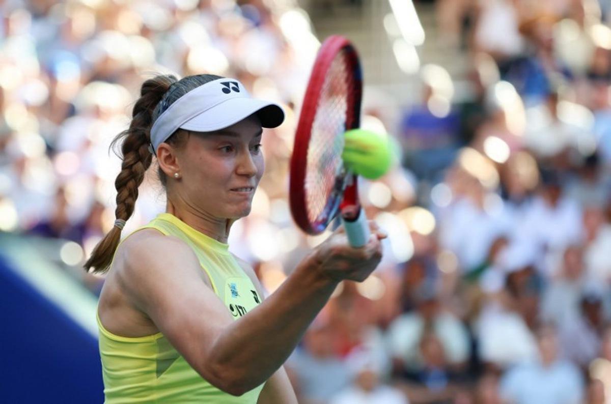 Kazakhstan's Elena Rybakina returns the ball to Japan's Naomi Osaka during the women's singles round of 16 tennis match on day nine of the US Open tennis tournament at the USTA Billie Jean King National Tennis Center in New York City on September 7, 2026.  Leonardo MUNOZ / AFP