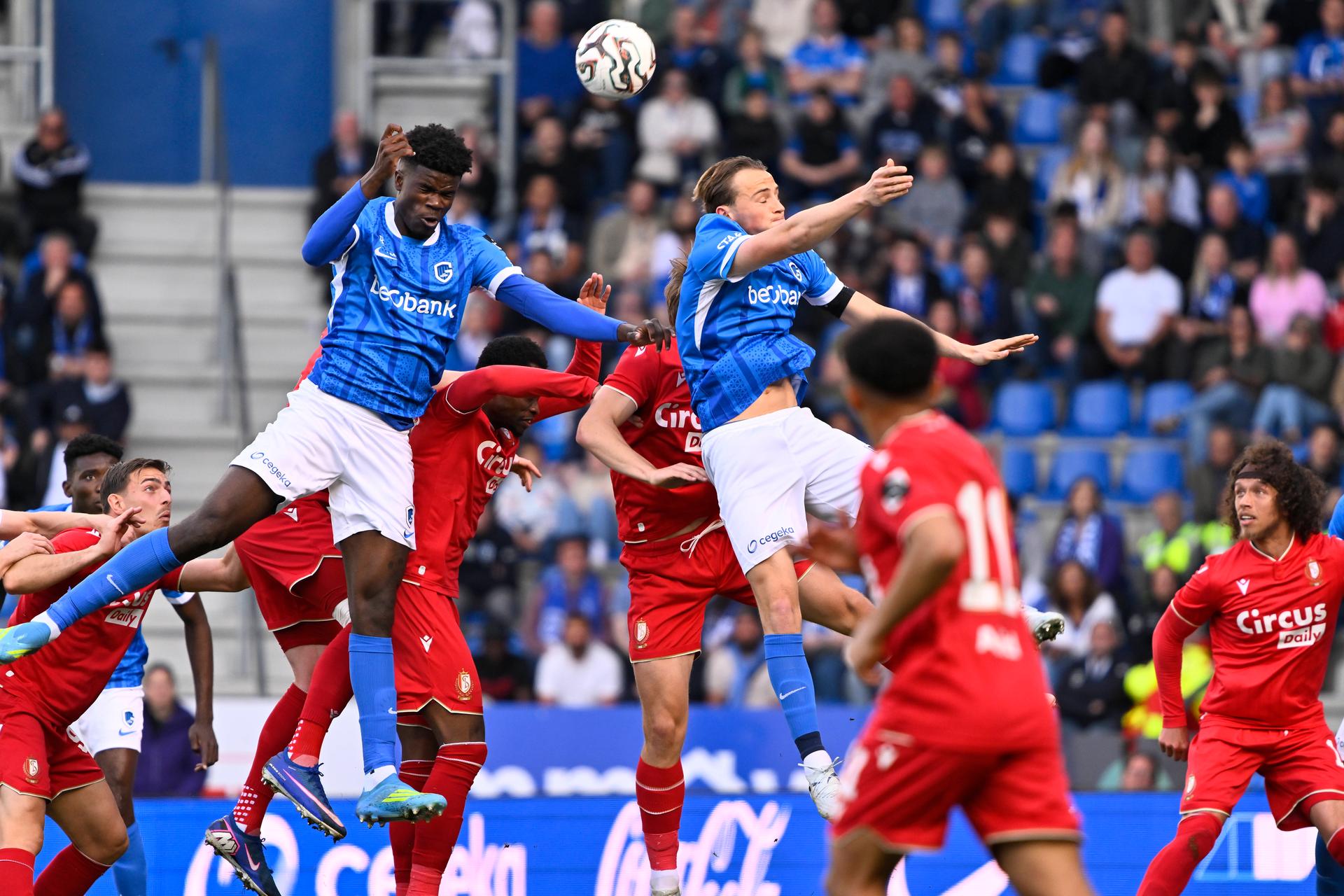 Genk's Aaron Bibout Banind and Genk's Matte Smets fight for the ball during a soccer match between KRC Genk and Standard de Liege, Saturday 25 April 2026 in Genk, on day 5 of the Europe Play-offs (PO 2) of the 2025-2026 'Jupiler Pro League' first division of the Belgian championship. BELGA PHOTO JOHAN EYCKENS