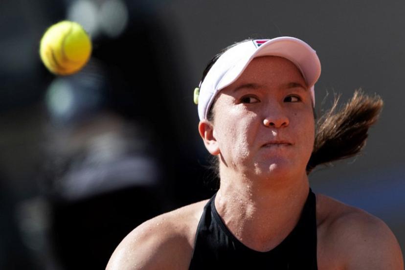 New Zealand's Lulu Sun looks on during her match against Italy's Jasmine Paolini of the WTA Rome Open tennis tournament at the Foro Italico in Rome, on May 8, 2025.   MARCO BERTORELLO / AFP