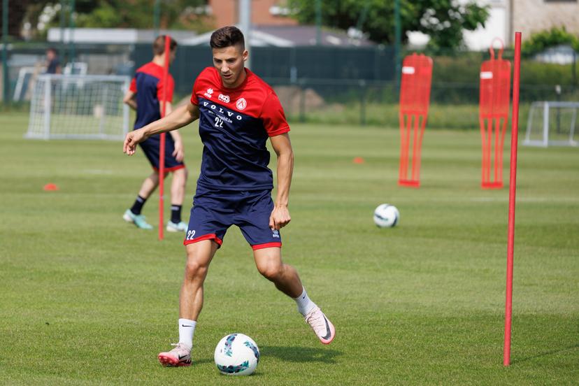 Kortrijk's Massimo Decoene pictured in action during the first training session of Belgian first division soccer team KV Kortrijk, Thursday 27 June 2024 in Kortrijk, to prepare for the upcoming 2024-2025 season. BELGA PHOTO KURT DESPLENTER