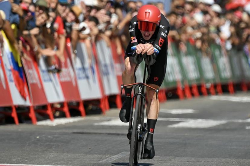 Team Tudor Pro Cycling Team's Swiss rider Stefan Kung crosses the finish line of the 18th stage of the Vuelta a Espana 2026 cycling tour, a 32,1 km individual time-trial race between El Puerto de Santa Maria and Jerez de la Frontera, on September 10, 2026.   JORGE GUERRERO / AFP