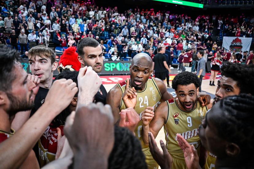 Antwerp's Kevin Tumba and Antwerp's Elias Lasisi celebrate after winning a basketball match between Antwerp Giants and BC Oostende, Thursday 15 May 2025 in Antwerp, a quarter final game (2nd leg, best-of-3) in the playoffs of the 'BNXT League' Belgian/ Dutch first division basket championship. BELGA PHOTO TOM GOYVAERTS