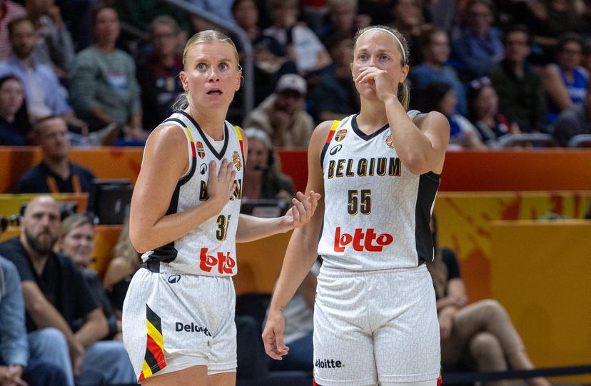 Belgium's Julie Allemand and Belgium's Julie Vanloo look dejected during a basketball game between Germany and Belgium national team Belgian Cats, a quarter final  game at the FIBA Women's Basketball World Cup, on Thursday 10 September 2026, in Berlin, Germany. The FIBA Women's Basketball World Cup takes place in Berlin from 4 to 13 September 2026. BELGA PHOTO VIRGINIE LEFOUR