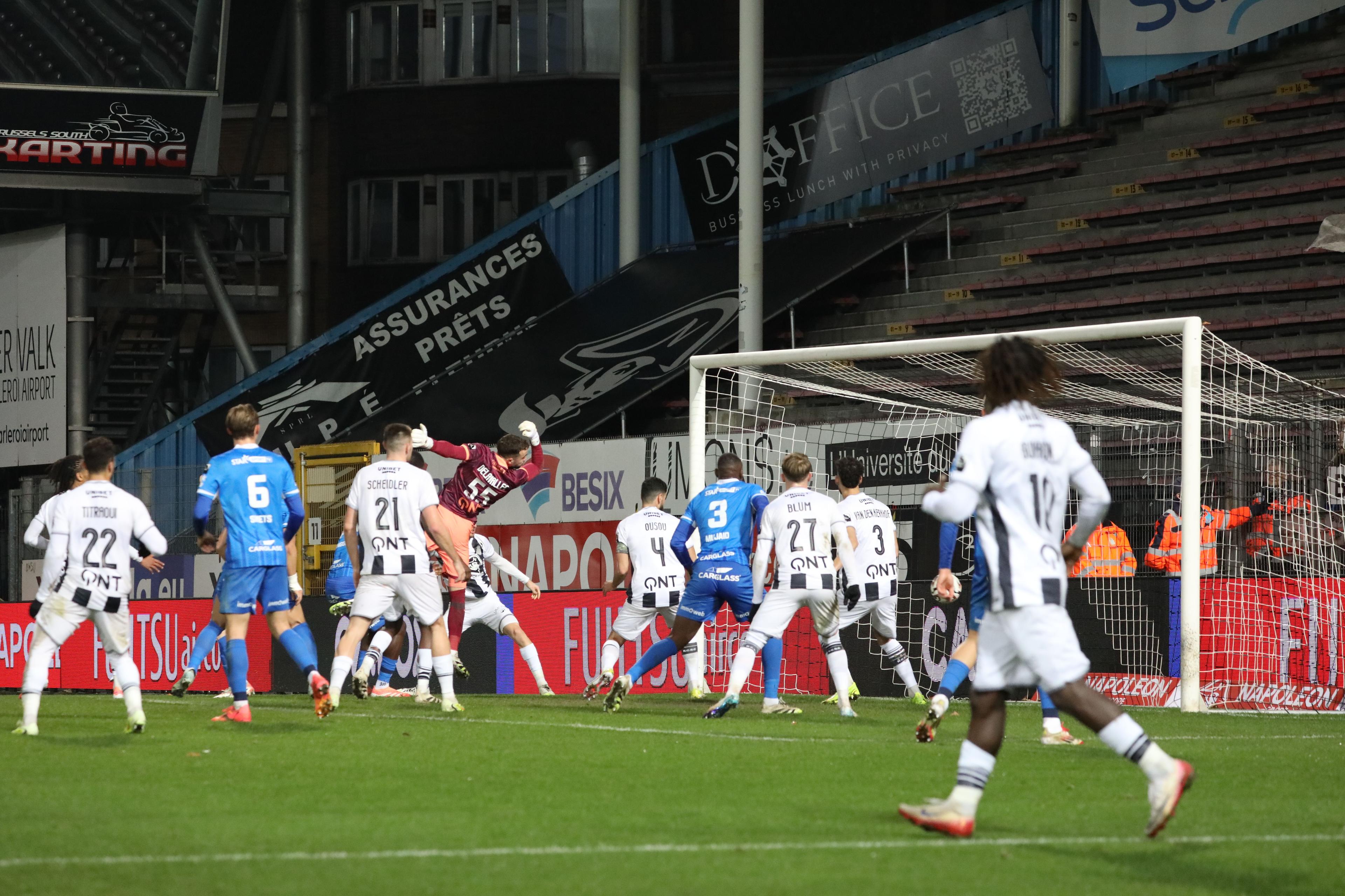 Charleroi vs KRC Genk