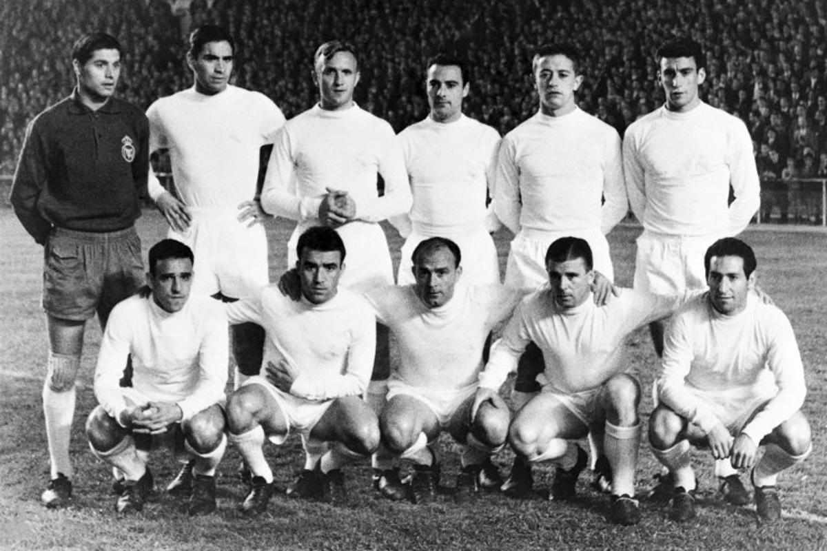 The Real Madrid team is pictured before a match in 1962, in Madrid. The standing players are (L to R): Vicente Train, Marcos Alonso Imaz called "Marquitos", José Emilio Santamaria, Pedro Casado Bucho, José Maria Vidal, Enrique Pérez Díaz called "Pachin" and squatting (L to R): Darcy Silveira dos Santos called "Canario", Luis Del Sol, Alfredo Di Stefano, Ferenc Puskas and Francisco Gento.  AFP