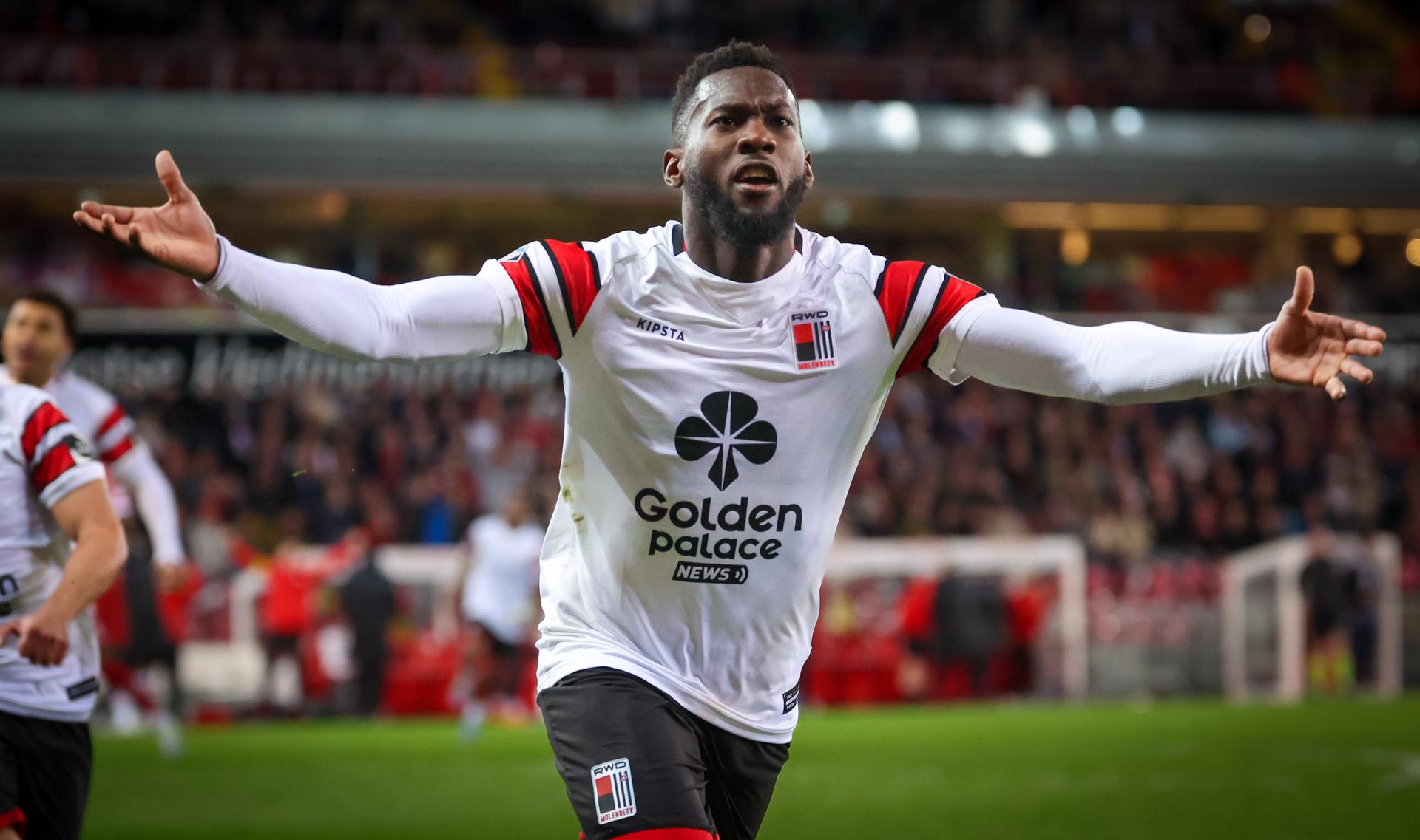 Rwdm's Michael Biron celebrates after scoring during a soccer game between SV Zulte Waregem and RWD Molenbeek, Friday 18 April 2025 in Waregem, on the 30th and last day of the 2024-2025 'Challenger Pro League' 1B second division of the Belgian championship. BELGA PHOTO VIRGINIE LEFOUR