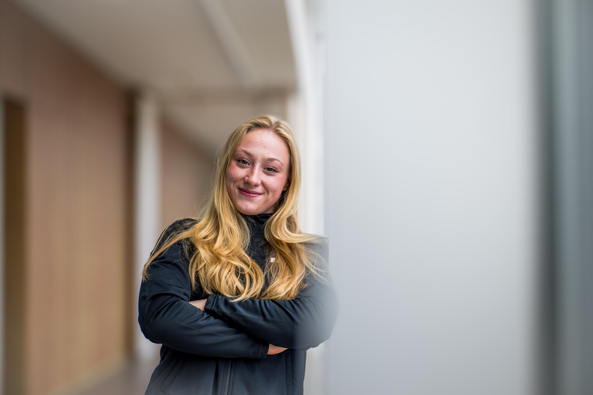 Belgian Lisa Vaelen poses for the photographer at a press conference to announce the Belgian men's and women's teams that will participate in the European Artistic Gymnastics Championships in Leipzig (26-31/05), in Gent, on Wednesday 21 May 2025. BELGA PHOTO JASPER JACOBS