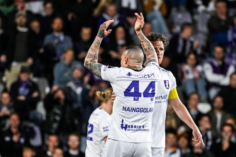 Patro Eisden's Radja Nainggolan celebrates after scoring during a soccer game between Beerschot VA and Patro Eisden Maasmechelen, Monday 27 April 2026 in Antwerp, the return leg of the Semi-Finals of the Promotion Play-Offs of the 2025-2026 'Challenger Pro League' 1B second division of the Belgian championship. First leg ended on a draw 1-1. BELGA PHOTO TOM GOYVAERTS