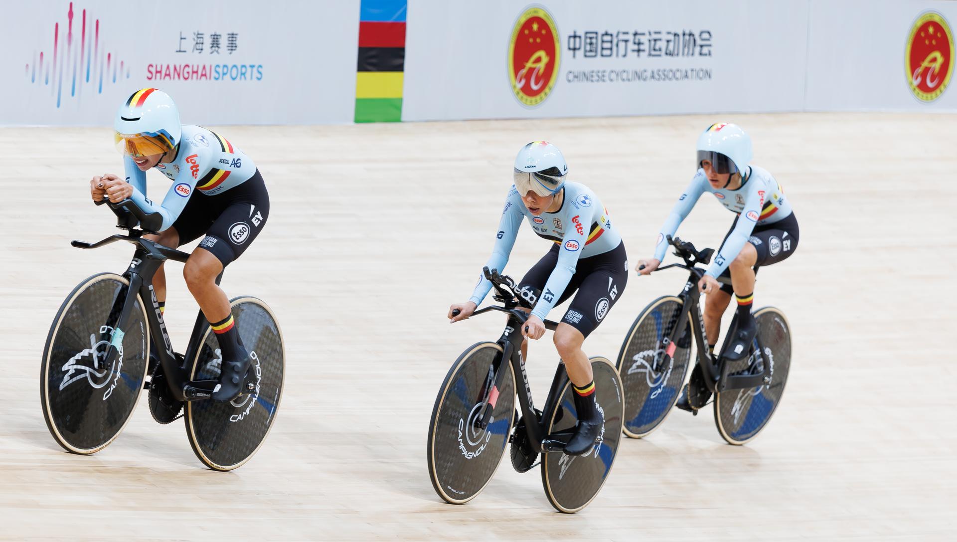 Belgian team with Belgian Katrijn De Clercq, Belgian Shari Bossuyt, Belgian Helene Hesters and Belgium  Belgian Luca Vierstraete  pictured in action during the Women's Scratch event at the UCI Track Cycling World Championships in Shanghai, China on Wednesday 14 October 2026. The worlds are taking place from 14 to 18 October 2026. BELGA PHOTO BENOIT DOPPAGNE