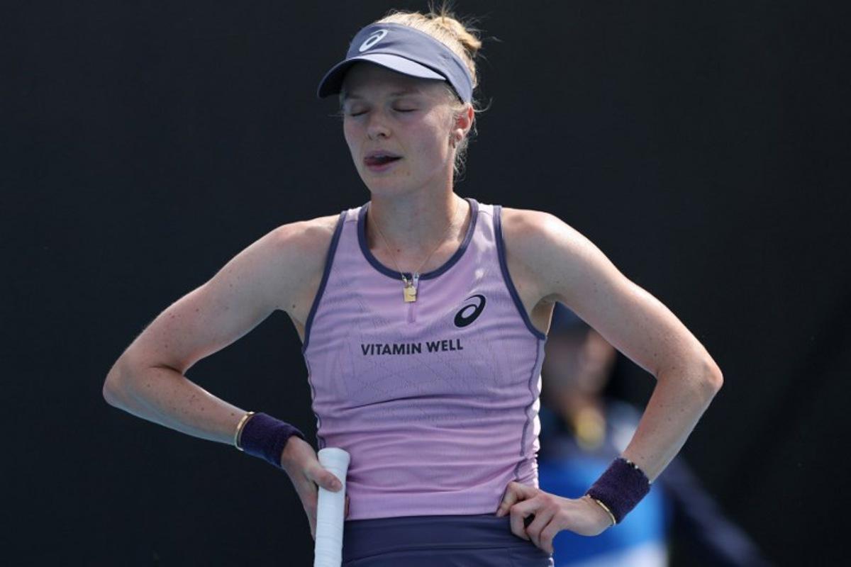 Britain's Harriet Dart reacts after losing a point against Croatia's Jana Fett during their women's singles match on day two of the Australian Open tennis tournament in Melbourne on January 13, 2025.  Adrian Dennis / AFP