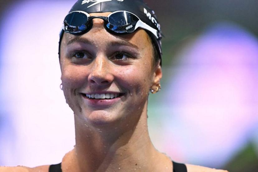 Canada's swimmer Summer McIntosh reacts after a heat of the women's 400m individual medley swimming event during the 2025 World Aquatics Championships in Singapore on August 3, 2025.  MANAN VATSYAYANA / AFP