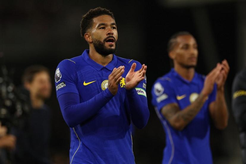 Chelsea's English defender #24 Reece James applauds fans after the English Premier League football match between Fulham and Chelsea at Craven Cottage in London on August 24, 2026. Chelsea won the game 3-2. Adrian Dennis / AFP