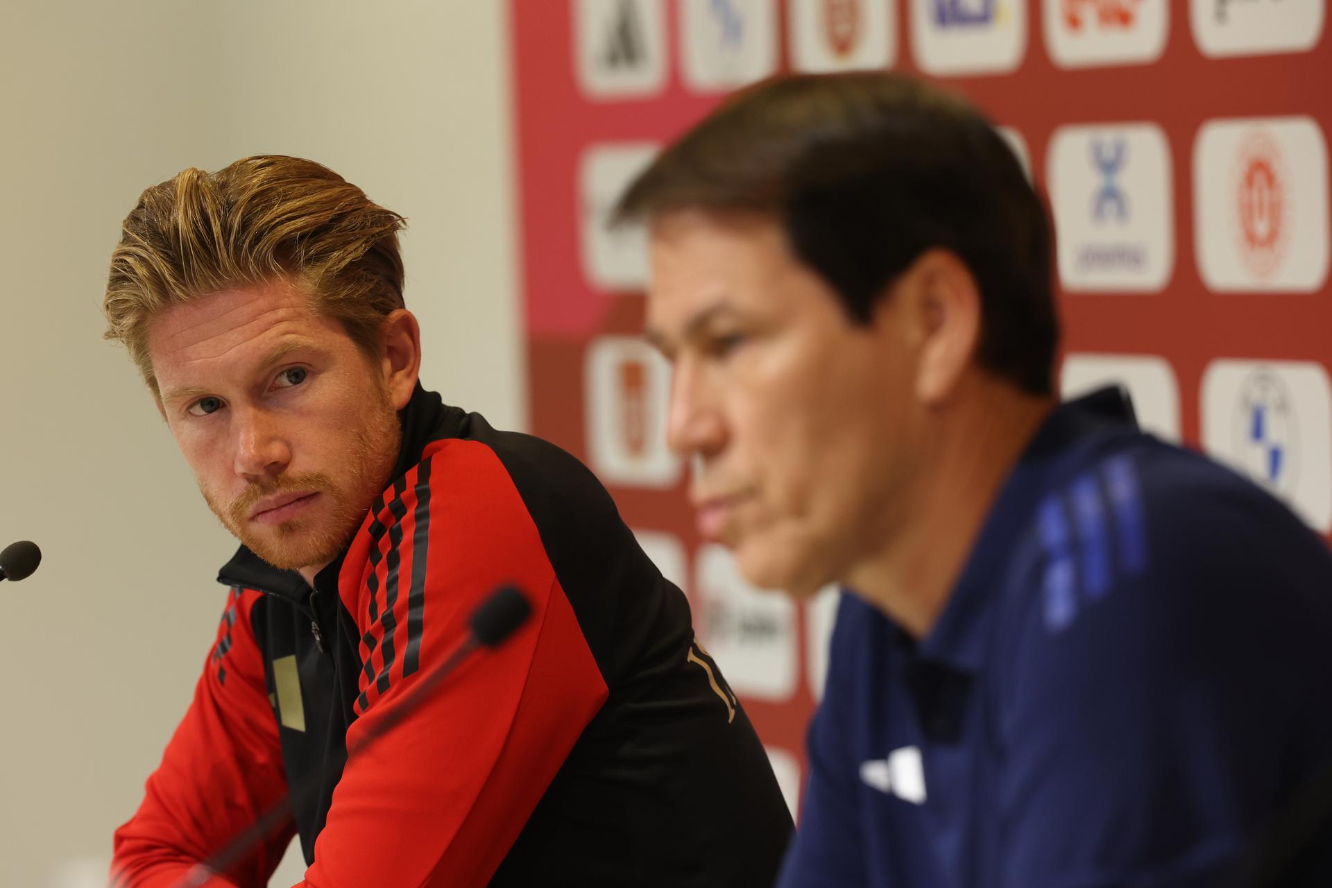 Belgium's Kevin De Bruyne and Belgium's head coach Rudi Garcia pictured during a press moment of the Red Devils, the Belgian national soccer team, at the Proximus Basecamp in Tubize, Thursday 09 October 2025. The team is preparing for the World Cup 2026 qualifiers against North Macedonia (10/10) and Wales (13/10). BELGA PHOTO VIRGINIE LEFOUR
