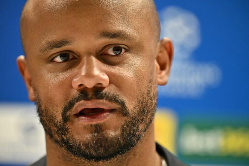 Bayern Munich's Belgian head coach Vincent Kompany attends a press conference at Emirates Stadium in London on November 25, 2025, on the eve of their UEFA Champions League league phase football match against Arsenal.   Ben STANSALL / AFP