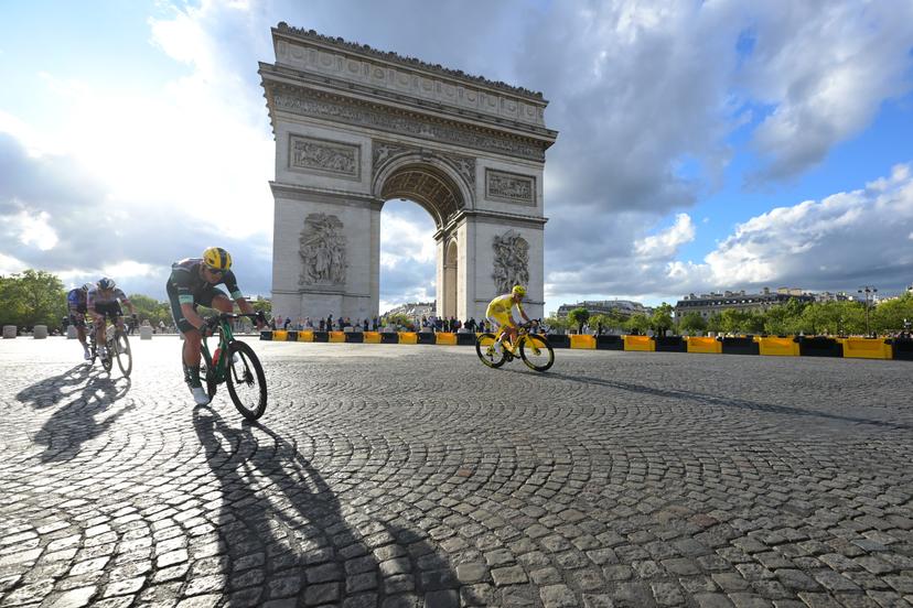 Dutch Mathieu van der Poel of Alpecin-Premier Tech, Belgian Remco Evenepoel of Red Bull-BORA-hansgrohe, Danish Casper Pedersen of Soudal Quick-Step, Slovenian Tadej Pogacar of UAE Team Emirates-XRG and pictured in front of Arc De Triomphe during stage 21 of the 2026 Tour de France cycling race, a stage of 130km from Thoiry to Paris Champs-Elysees , on Sunday 26 July 2026. The 113th edition of the Tour de France starts on Saturday 4 July in Barcelona, Spain, and will finish in Paris, France on the 26th of July. BELGA PHOTO DAVID PINTENS