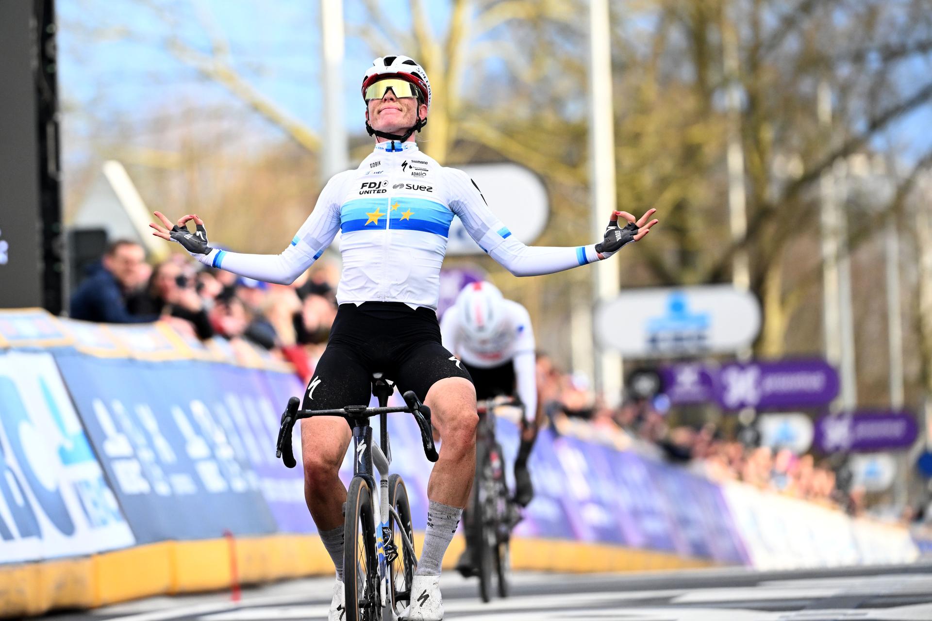 Dutch Demi Vollering of FDJ United-SUEZ celebrates after winning the women's one-day cycling race Omloop Het Nieuwsblad (UCI World Tour), the opening race of the Flemish one-day classics season, 137,6 km from Gent to Ninove, Saturday 28 February 2026. BELGA PHOTO MAARTEN STRAETEMANS