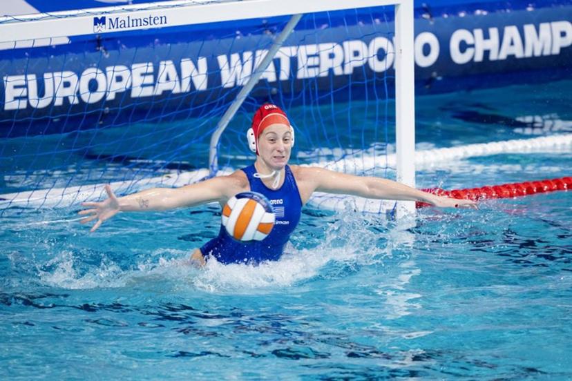 Greece's Loanna Stamatopoulou makes a save during the water polo match for the third place between Italy and Greece of the Women's European Water Polo Championship at the Pieter van den Hoogenband Swimming Stadium in Eindhoven on January 13, 2024.  Sander Koning / ANP / AFP
