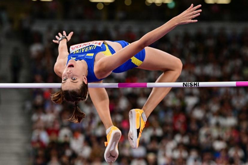 Ukraine's athlete Yaroslava Mahuchikh competes in the women's high jump qualification during the World Athletics Championships in Tokyo on September 18, 2025.  Ben STANSALL / AFP