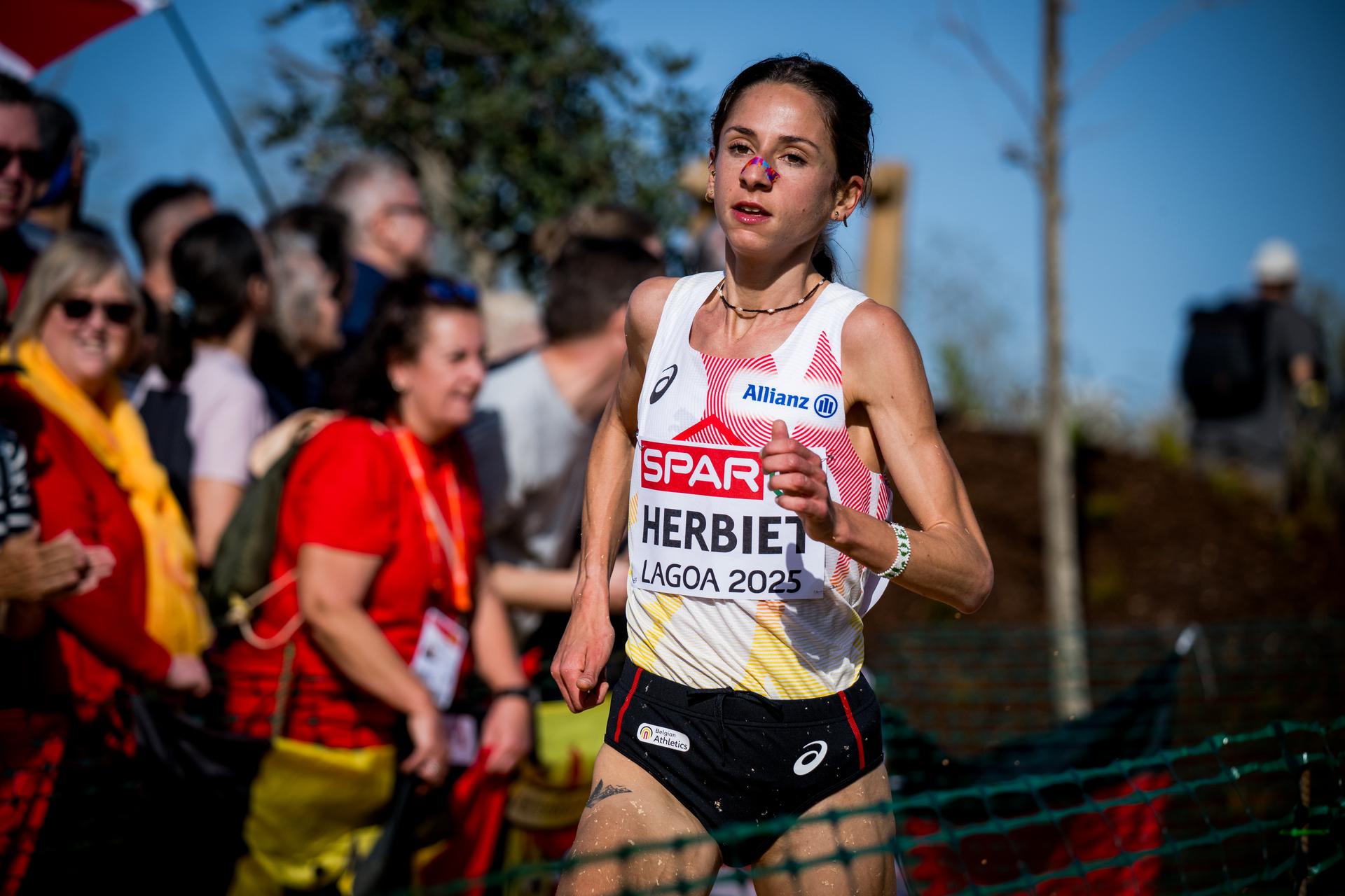 Belgian Chloe Herbiet pictured in action during the Women Elite race at the 2025 SPAR European Cross Country Championships, in Lagoa, Portugal, Sunday 14 December 2025. BELGA PHOTO JASPER JACOBS