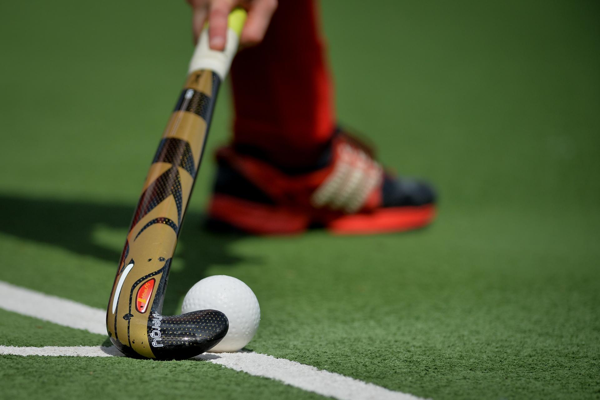 20150510 - BRUSSELS, BELGIUM: Illustration shows a ball and a stick during the women hockey play-offs final game between R Antwerp HC and Waterloo Ducks HC, Sunday 10 May 2015, in Brussels Racing Club. BELGA PHOTO DAVID STOCKMAN