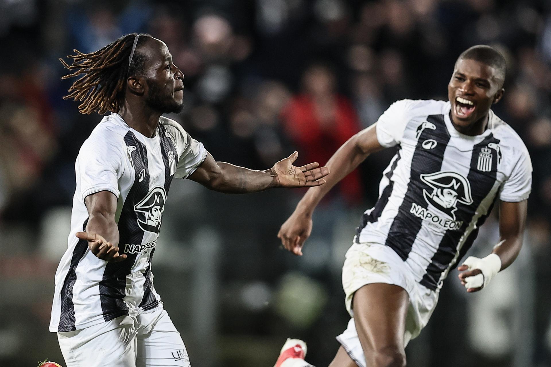 Charleroi's Parfait Guiagon celebrates after scoring during a soccer game between Sporting Charleroi vs Club Brugge, in the 1/4 final of the Croky Cup Belgian cup, Tuesday 13 January 2026 in Charleroi. BELGA PHOTO BRUNO FAHY